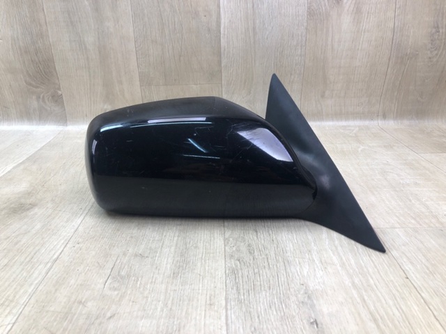 Праве бокове дзеркало 8791006200B2 TOYOTA