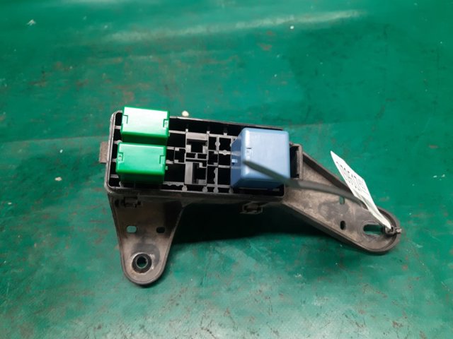 Реле електричне багатофункціональне 8826332070 TOYOTA