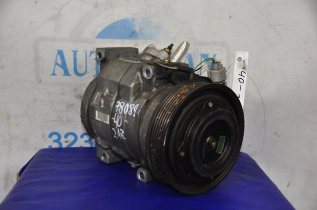 Компресор кліматичної установки 8832006080 TOYOTA