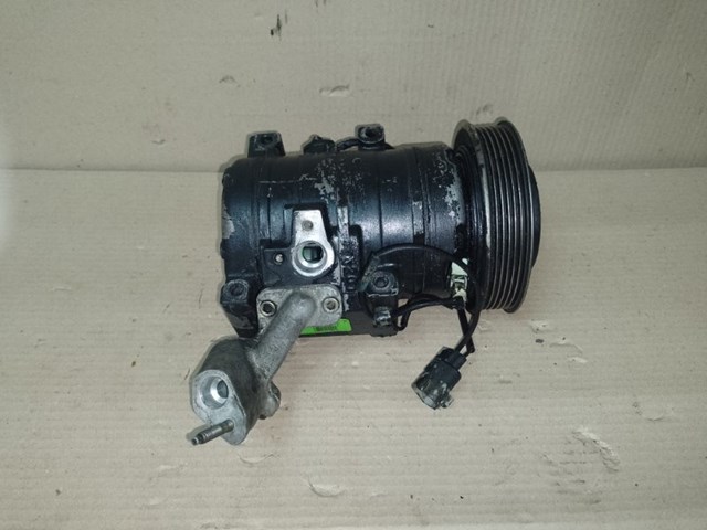 Компресор кліматичної установки 8832007040 TOYOTA
