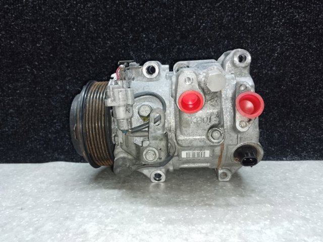 Компресор системи кондиціювання 883200T010 TOYOTA