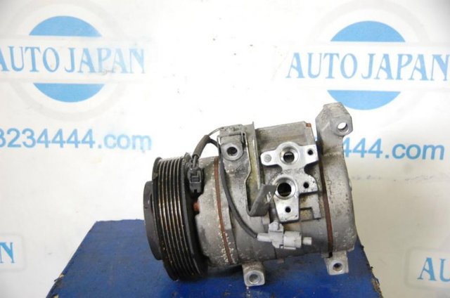 Компресор кліматичної установки 8832021100 TOYOTA