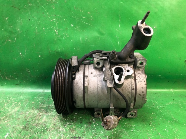 Компресор системи кондиціювання 8832033160 TOYOTA