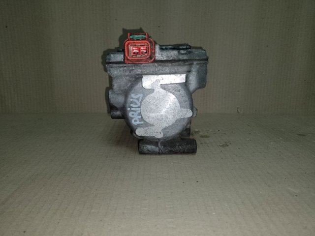Насос кондиціонера 8837047033 TOYOTA