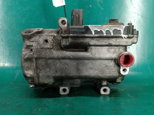 Компресор кліматичної установки 8837048022 TOYOTA