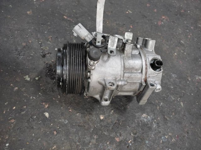 Привід компресора системи опалення 8841033150 TOYOTA