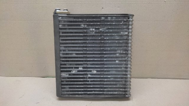 Радіатор кондиціонера салонний, випарник 8850150211 TOYOTA