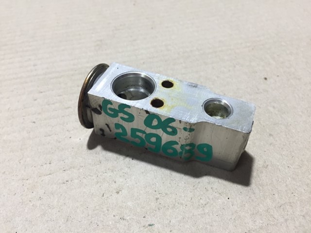 Клапан кондиционера lexus gs350 gs300 06-11 88515-28180