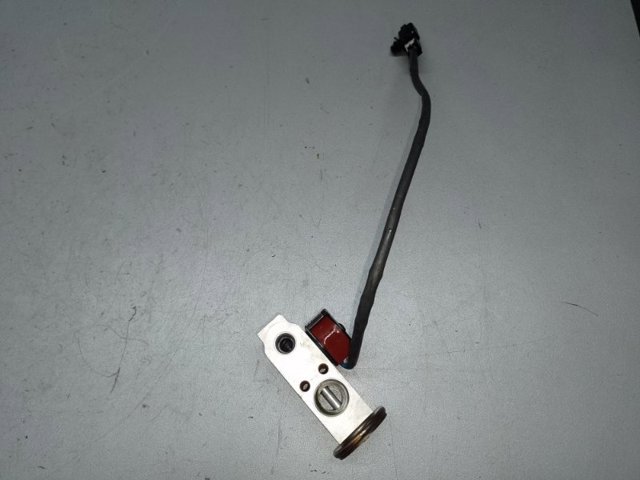 Клапан TRV, кондиціонера 8851550170 TOYOTA