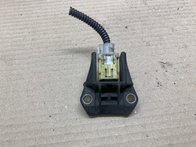 Датчик Айрбег передній 891730E010 TOYOTA