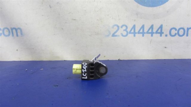 Датчик Ейрбег передній 8917374040 TOYOTA