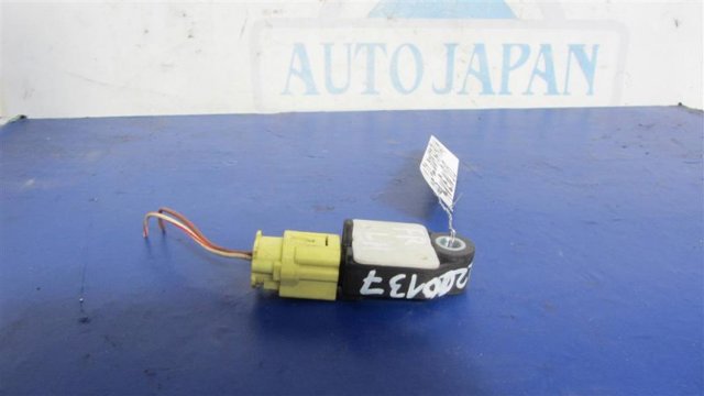 Датчик подушки безпеки 8917409060 TOYOTA