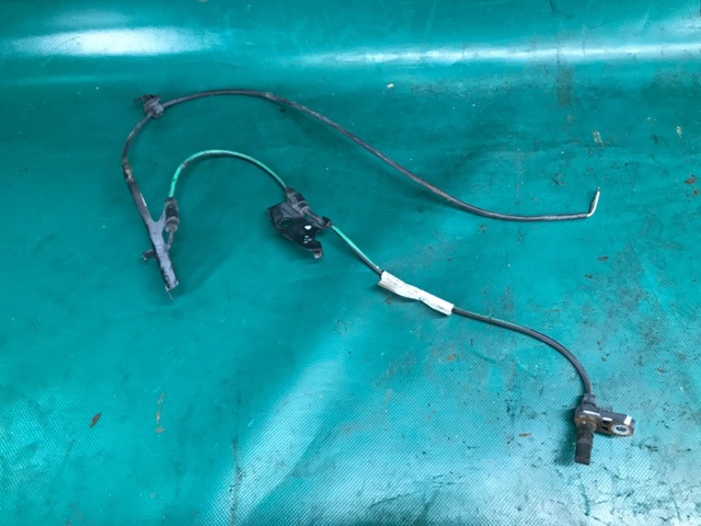 Сенсор АБС 8954278010 TOYOTA
