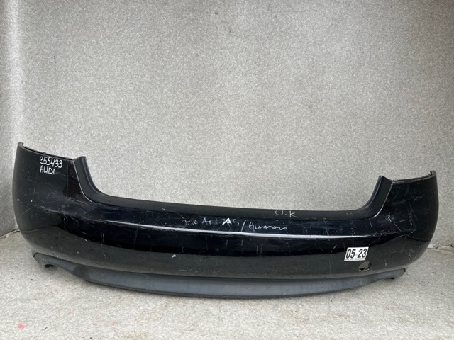 Бампер задній 8T0807303GRU VAG