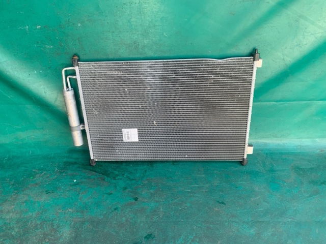 Конденсер 92100JG000 NISSAN