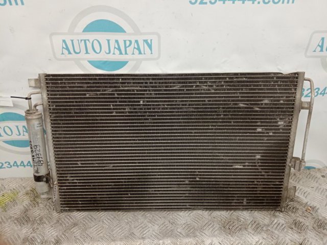 Конденсер 92100ZN50B NISSAN
