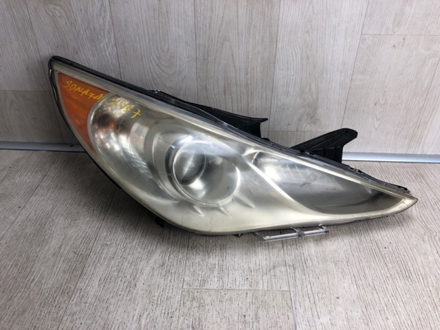 Основна фара - вставка 921023Q000 HYUNDAI
