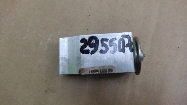 Клапан TRV, кондиціонера 922003KA0A NISSAN
