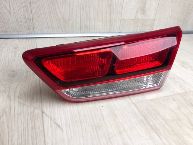 Ліхтар задній внутрішній правий 92404D5000 HYUNDAI