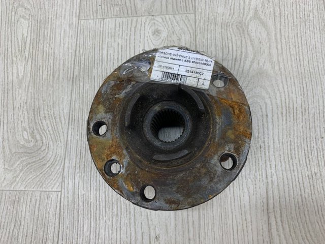 Підшипник ступиці пер/зад 95833158300 VAG
