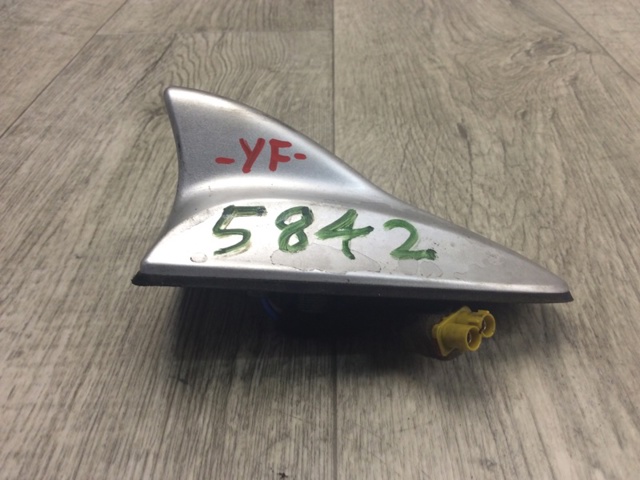 Антена на дах 962104R800 HYUNDAI