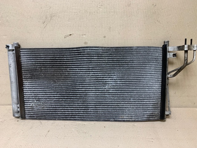 Конденсатор кондиціонера 976063L180 HYUNDAI