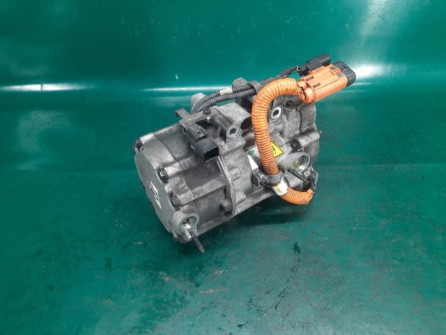 Компресор кондиціонера 977014U000 HYUNDAI