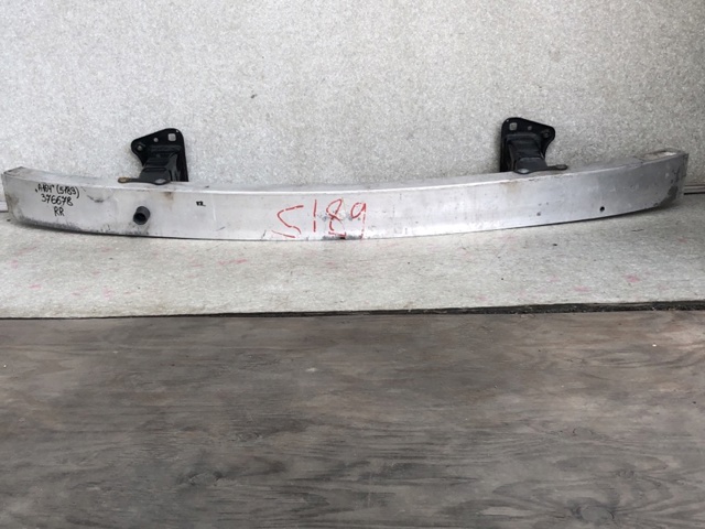 Буфер бампера переднього A1646201234 MERCEDES