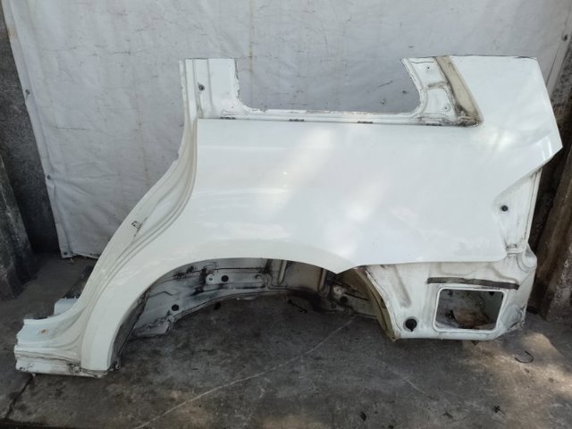 Крило заднє A1646300907 MERCEDES