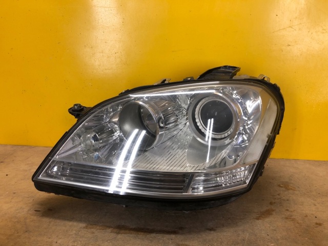 Блок фара ліва A1648201961 MERCEDES