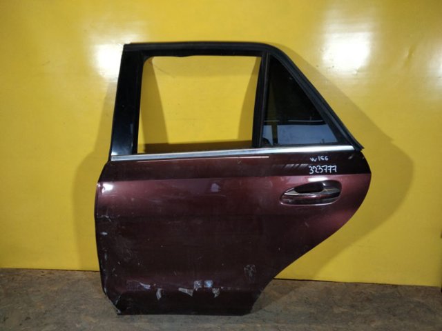 Двері задні A1667300105 MERCEDES