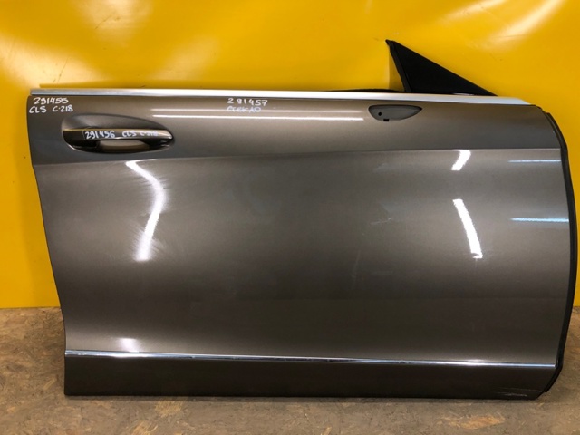 Пасажирські передні двері A2187201605 MERCEDES