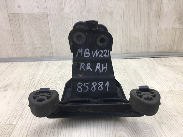 Підсилювач бампера заднього A2216100920 MERCEDES