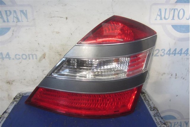 Ліхтар задній правий A2218200466 MERCEDES