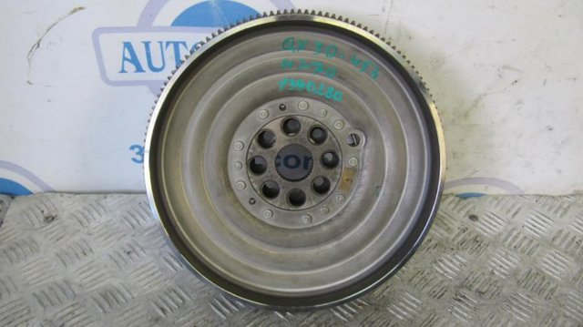 Маховик із зубчастим ободом в зборі A2700301005 NISSAN