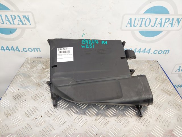 Корпус повітряного фільтра, правий A6420902001 MERCEDES
