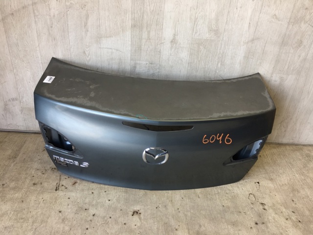 Кришка багажника кузова BBY45261XD MAZDA