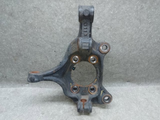 Кулак поворотний передній лівий BJS733031 MAZDA