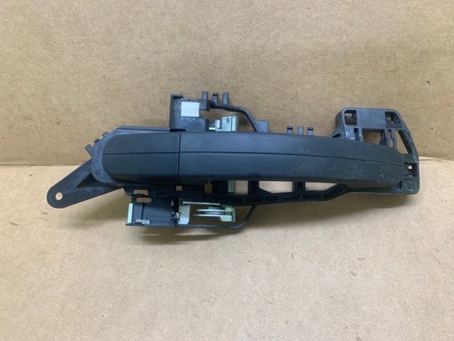 Ручка дверей бічних/зсувних, зовнішня BK2Z6126604A FORD
