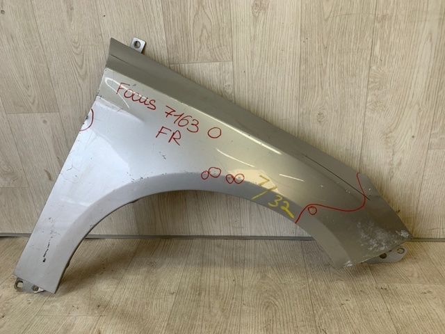 Переднє праве крило BM5Z16005A FORD