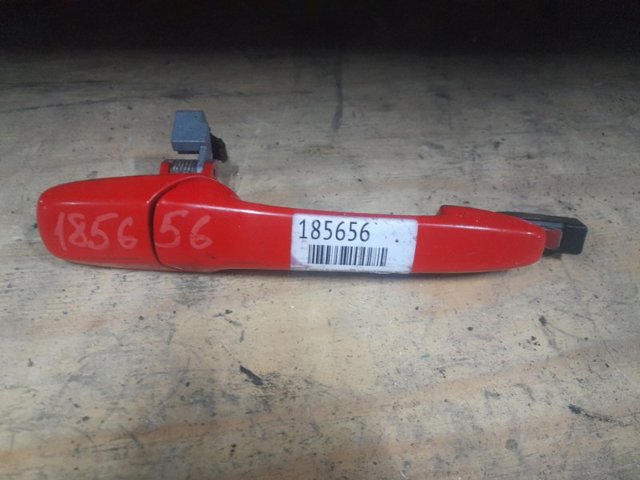 Ручка передніх дверей зовнішня, права BP4R58410C MAZDA