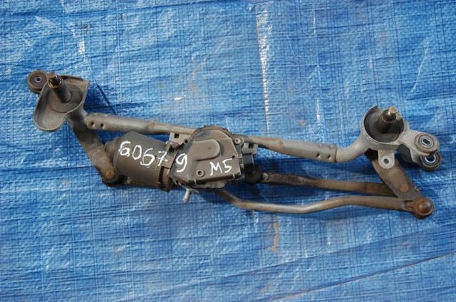 Двигун склоочисника лобового скла (трапеції) CC2967340B MAZDA