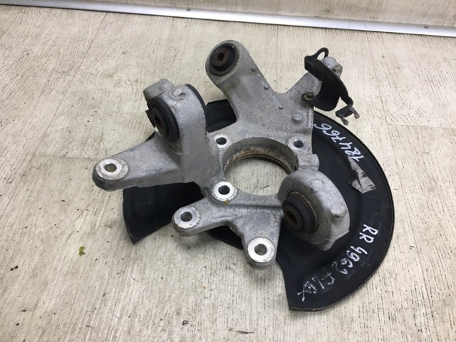 Цапфа поворотного кулака CG1Z5B758A FORD