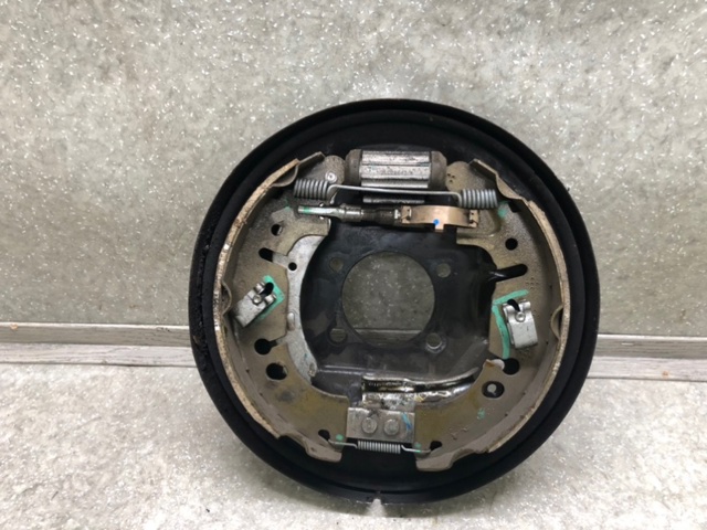 Колодки гальмові задні, барабанні D40603SG0A NISSAN