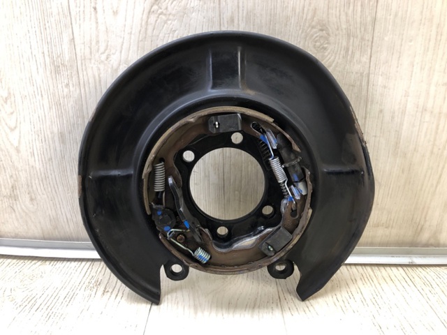 Гальмівні колодки гальма стоянки D40605TA5A NISSAN