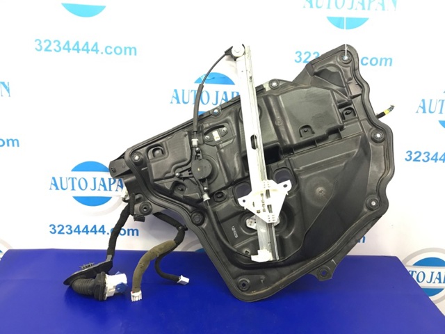 Мотор склопідйомника дверей передніх, лівих D6515958XB MAZDA