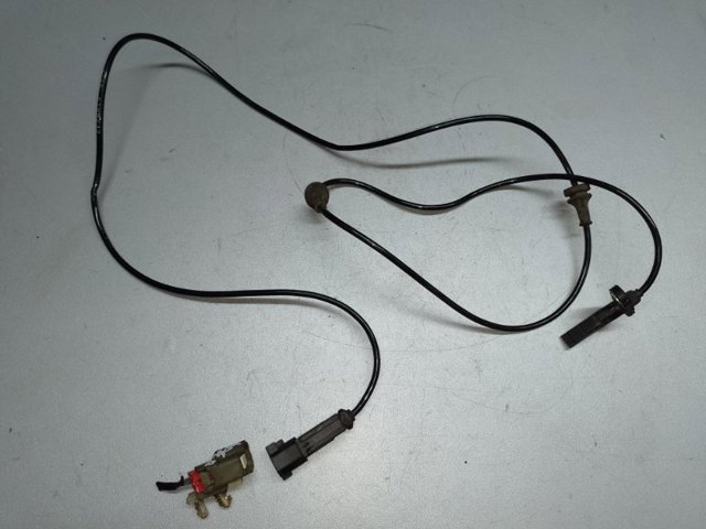 Датчик АБС DA8Z2C204C FORD
