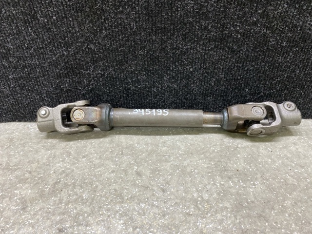 Рульовий кардан нижній DGH932090 MAZDA