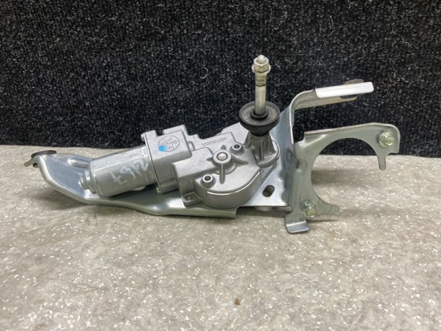 Двигун склоочисника заднього скла DGH967450 MAZDA