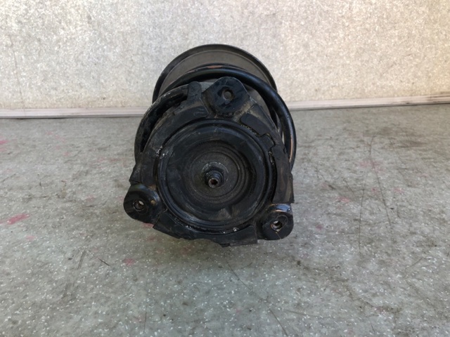 Стійка передня права E43023JA0B NISSAN